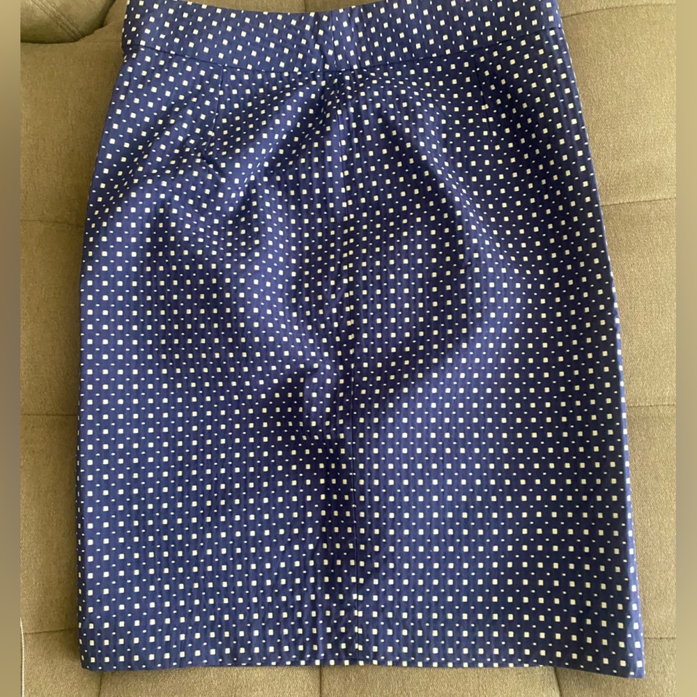 Banana Republic pencil skirt Size 6 NWT